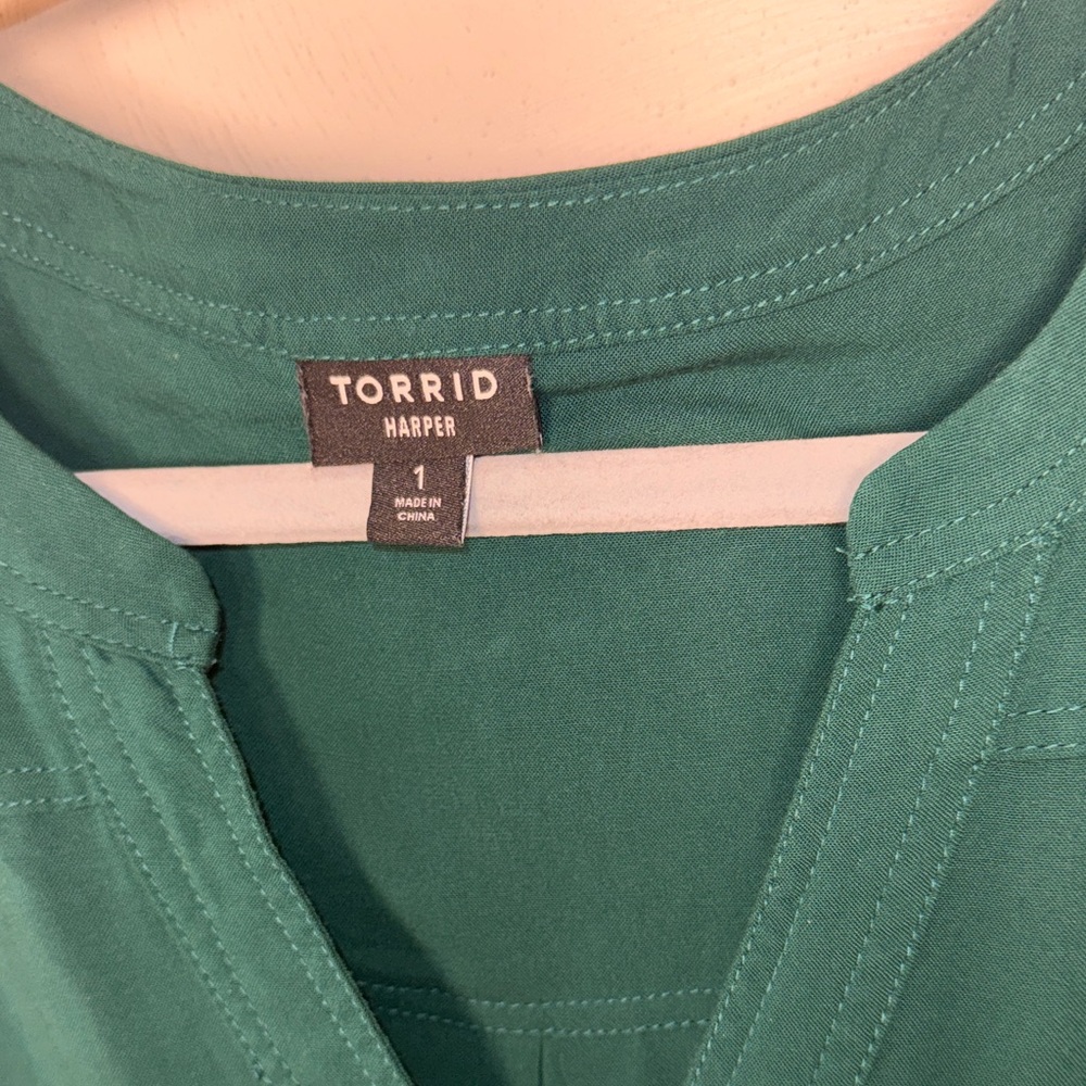 Torrid Deep Green Tunic Blouse with Button Accents - Picture 4 of 6